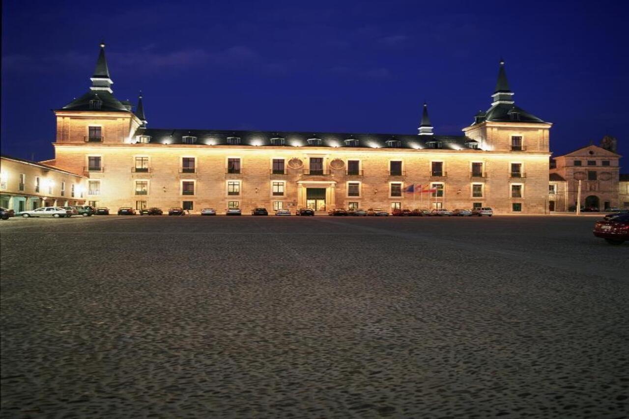 Parador De Lerma Hotel Exterior photo