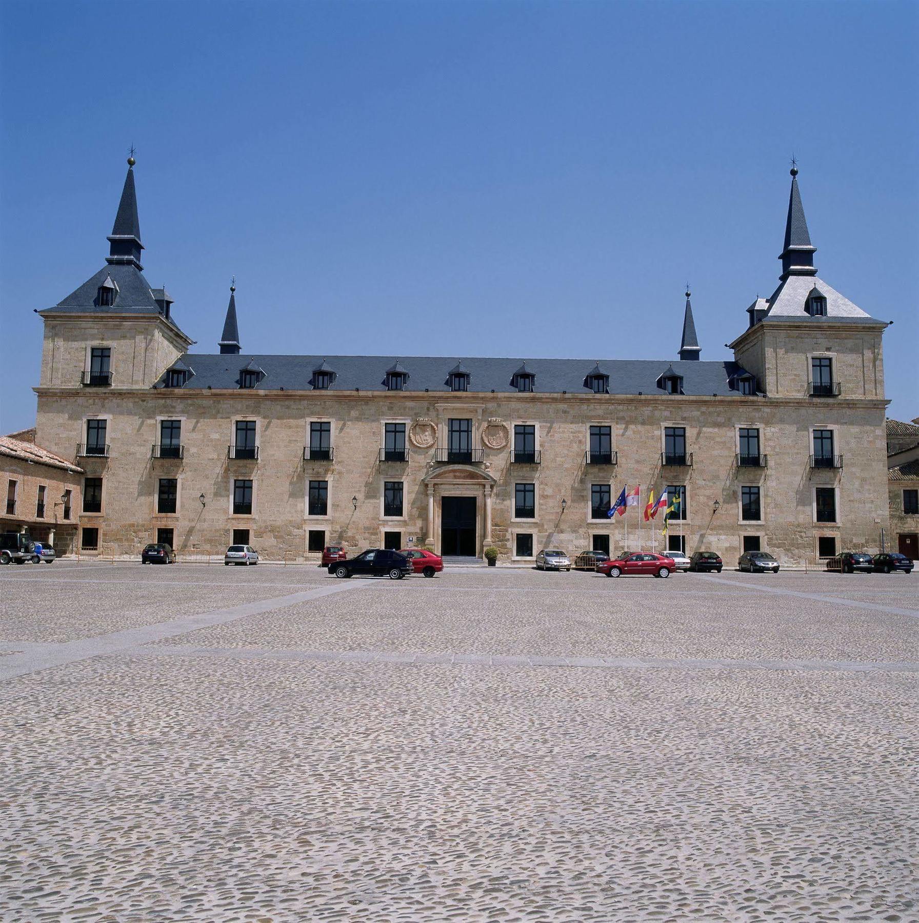 Parador De Lerma Hotel Exterior photo